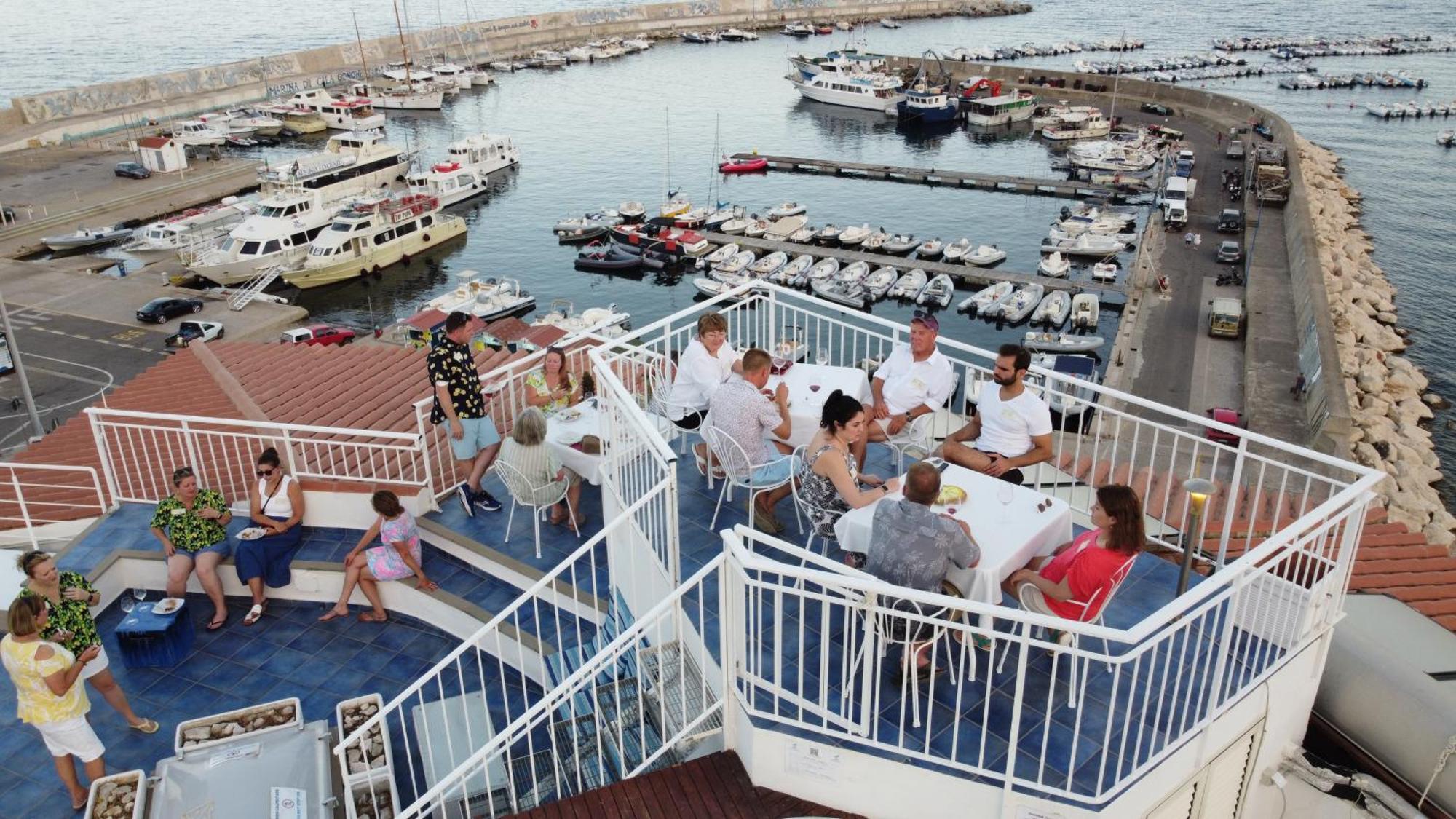 Bue Marino Hotel & Roof Lounge Кала-Гононе Екстер'єр фото
